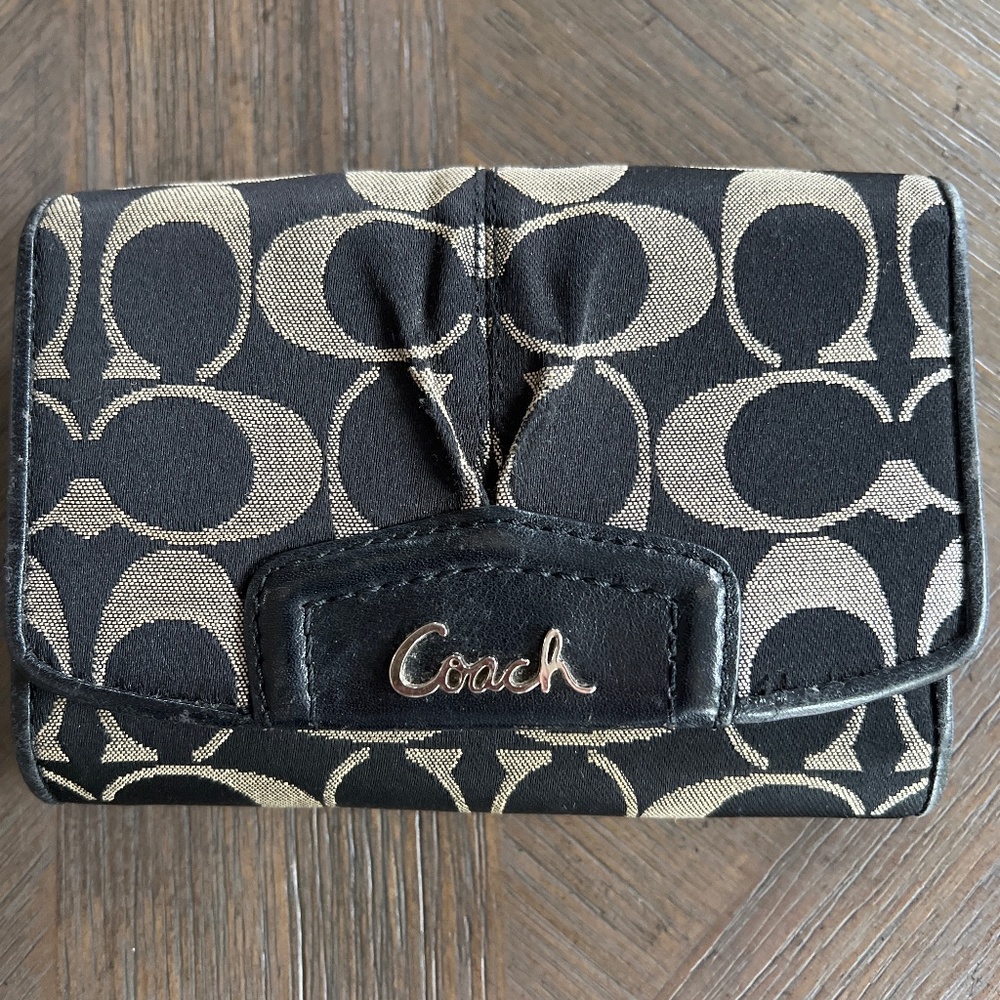 Coach Wallet Black and Tan